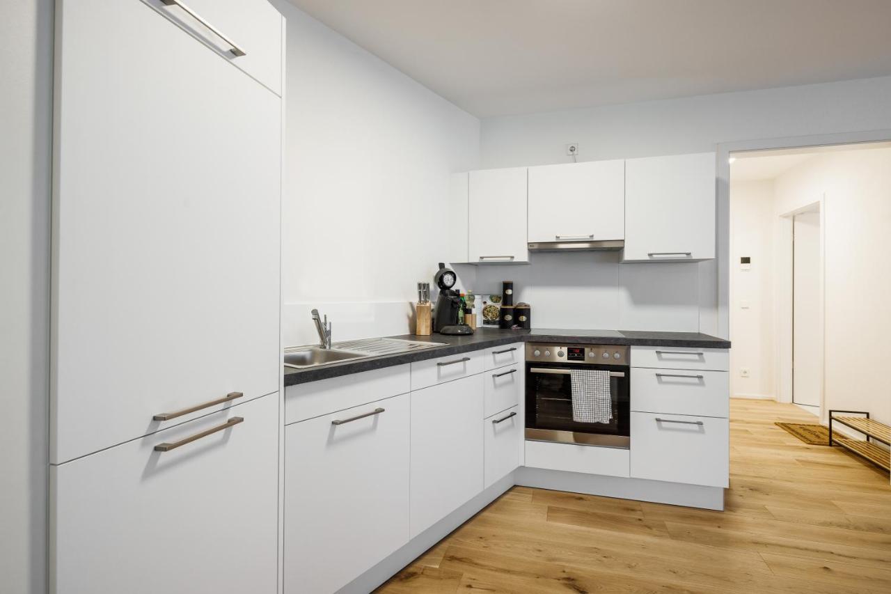 Keep Business H66-1 Mit Kueche, Balkon, Pkw-stellplatz Apartment