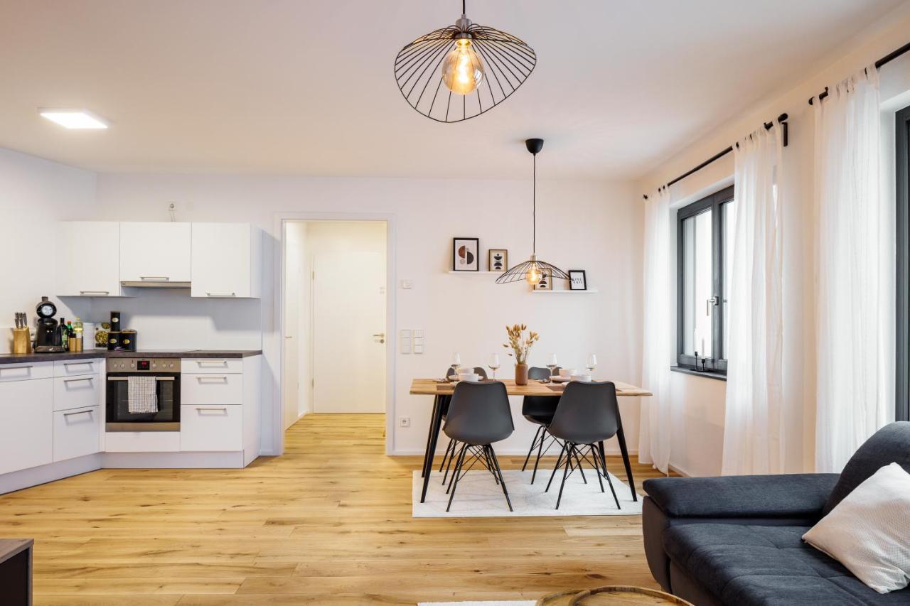 Keep Business H66-1 Mit Kueche, Balkon, Pkw-stellplatz Apartment